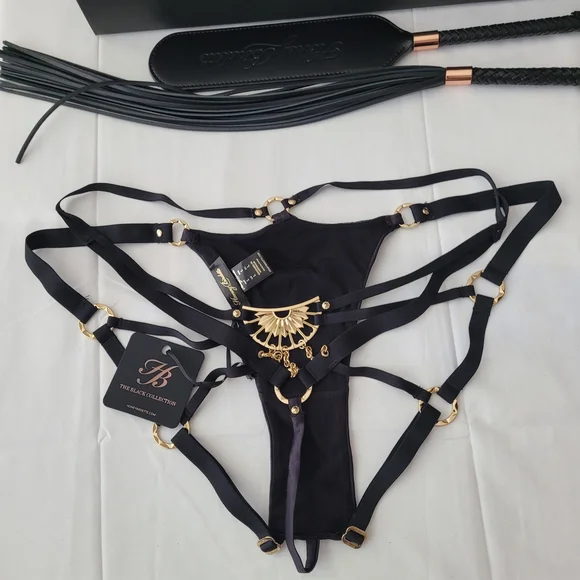 Honey Birdette Black Intimates Set - Picture 3 of 15